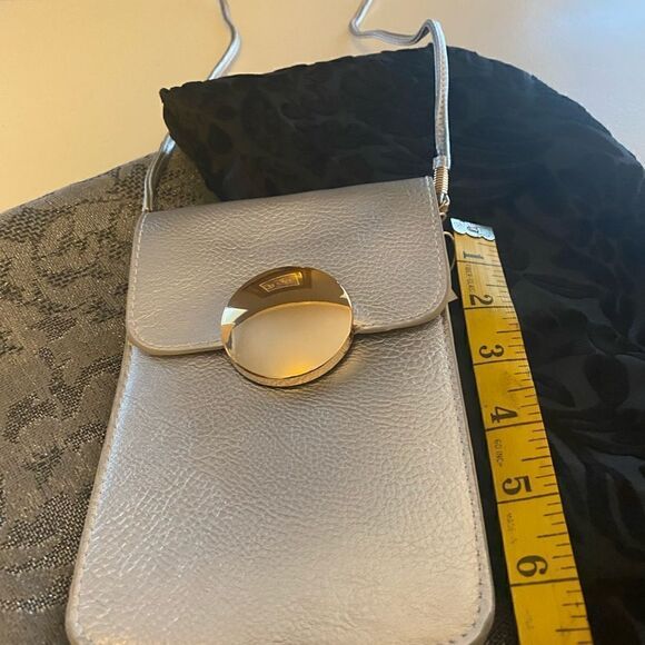 Accessories! Silver crossbody bag and two scarves - Picture 3 of 8